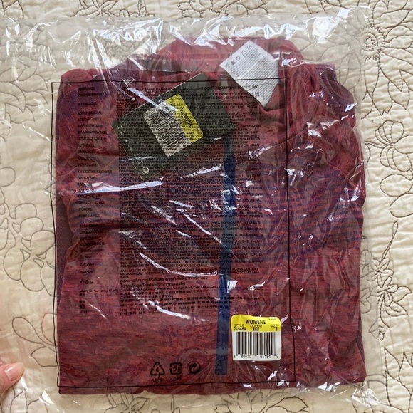 Brand new, in package Nike half-zip - Picture 1 of 2